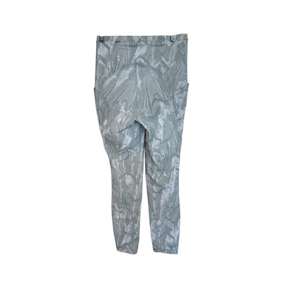 LULULEMON Swift Speed High-Rise Tight 25"
Reverberate Chevron Jacquard Sz 2 EUC - Picture 4 of 9